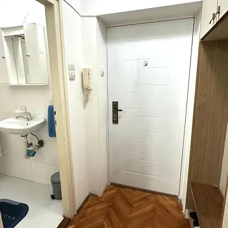 Moon Apartamento Belgrado